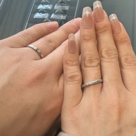 【エクセルコダイヤモンド(EXELCO DIAMOND)の口コミ】 他にはなかなか無い、黒ダイヤのデザインがとても気に入りました。なおか…