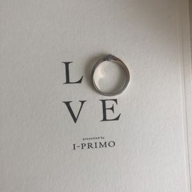 【アイプリモ(I-PRIMO)の口コミ】 水かきに馴染むウェーブラインが素敵です。ピンクゴールドとプラチナの融…