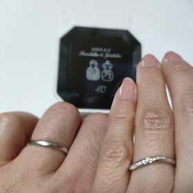 【4℃ BRIDAL(ヨンドシーブライダル)の口コミ】 指輪のデザインはシンプルすぎず、でも派手すぎではなくどんなお洋服にも…