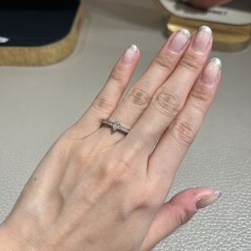 【ショーメ(CHAUMET)の口コミ】 普段使い出来そうな派手すぎないデザイン、アーム部分がエタニティタイプ…