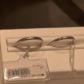 【フェスタリア サンクチュアリ】の口コミ 色々なデザインの指輪がありとても迷いました。結婚指輪についているダイヤ...