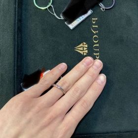 【TITANIO(ティタニオ)】の口コミ チタンの素材でできてて金属アレルギーの人もつけやすい
ということと、
...