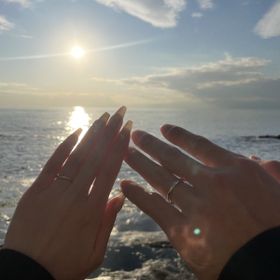 【銀座ダイヤモンドシライシの口コミ】 ウェーブがかったデザインに少し大きめのダイヤモンドがかわいい。
あまり…