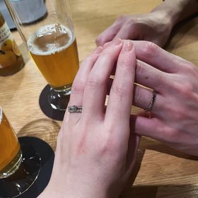 【TRECENTI(トレセンテ)の口コミ】 ハーフエタニティのデザインで中央のダイヤモンド一粒が大きくダイヤモン…