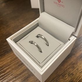【NIESSING(ニーシング)の口コミ】 シンプルですが、一石が埋め込まれているエレガントなデザインに一目惚れ…