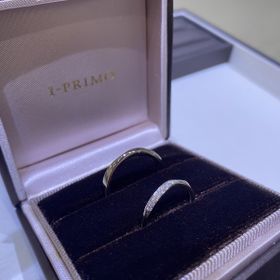 【アイプリモ(I-PRIMO)の口コミ】 ウェーブタイプで指に沿ってななめに作られているため指が長く見えます。
…