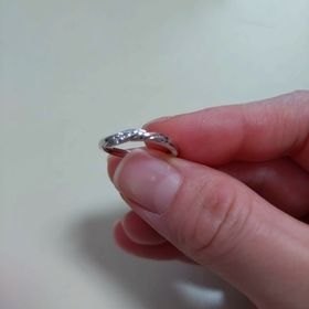 【銀座ダイヤモンドシライシの口コミ】 婚約指輪と同じブランドにしたいなと思い、結婚指輪のブランドと同じにし…