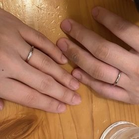 【俄(にわか)の口コミ】 ペアで購入させていただきましたが、女性も男性もすごくつけやすく、肌馴…