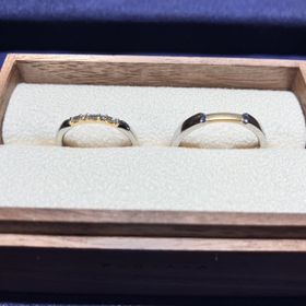 【PORTADA(ポルターダ)の口コミ】 私たちはシルバーとゴールドどちらも捨てがたかったのでコンビの指輪を探…