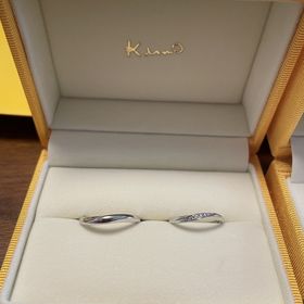 【ケイウノ ブライダル(K.UNO BRIDAL)の口コミ】 細めの指輪なので日常生活ずっと付けてても違和感なく付けていられます。…