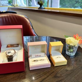 【ケイウノ ブライダル(K.UNO BRIDAL)の口コミ】 好きなデザインを選びカスタマイズしながら選びました！
裏側にはトゥーア…