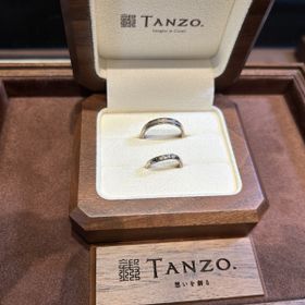 【TANZO.(鍛造指輪)の口コミ】 TANZOオリジナルのコーラルゴールドの指輪です。鏡面加工かマット加工にと…