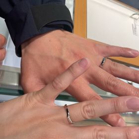 【STAR JEWELRY(スタージュエリー)の口コミ】 レディースは可愛いらしいデザインですが、メンズ用はシンプルだけどお揃…