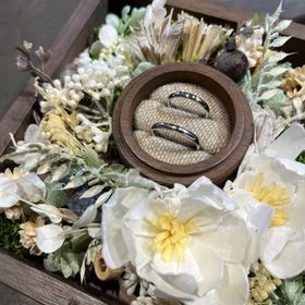 【鎌倉彫金工房の口コミ】 とにかくシンプルなものを求めていたので、私たちにピッタリでした。素材…