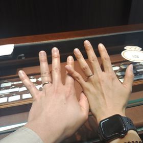 【TANZO.(鍛造指輪)の口コミ】 シンプルで使い心地がよい。内側に刻印を入れられて、名前、日付に加えて…