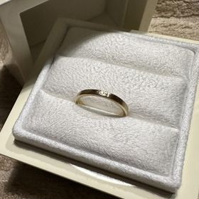 【LUCIE(ルシエ)の口コミ】 見た目が丸っぽくないリングを探し、いくつか試してみてこちらのリングは…