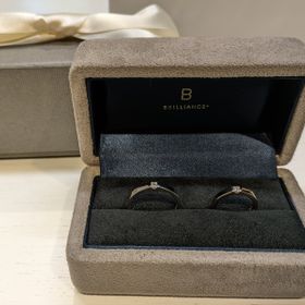 【BRILLIANCE+(ブリリアンスプラス)の口コミ】 シンプルでありながら存在感のある指輪を探していました。
店舗で実物を見…