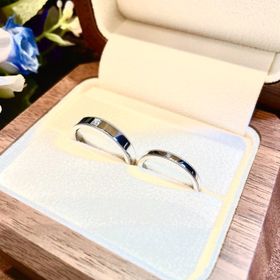【TANZO.(鍛造指輪)の口コミ】 シンプルだけどミル加工でエレガントっぽくしました。
旦那さんは厚みがあ…