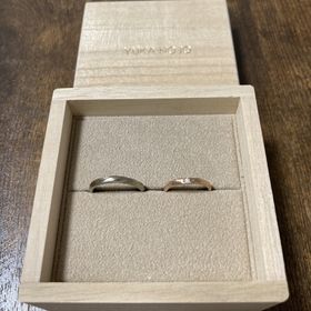 【YUKA HOJO(ユカホウジョウ)の口コミ】 マンゴーツリーの暖かみのある鎚目模様とピンクゴールドの色味がおすすめ…