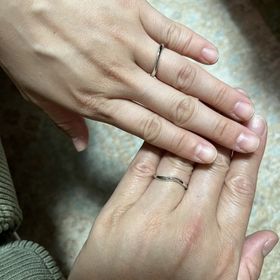 【ケイウノ ブライダル(K.UNO BRIDAL)の口コミ】 デザインはメビウスとアリエッタにしました。メビウスには１つ宝石がつい…