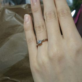 【ケイウノ ブライダル(K.UNO BRIDAL)の口コミ】 デザイナーがその場でデザインしてくれるので、指輪に込める想いも自由に…