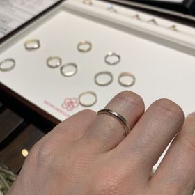 【杢目金屋(もくめがねや)の口コミ】 指輪のデザインは個性的で自分たちらしさがあるものが良いなと思いました…