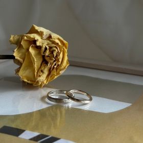 【atelier ST, CAT(アトリエ エスティーキャット)の口コミ】 形や色の種類が豊富なので、好みに合った指輪を作成できます。私はシンプ…