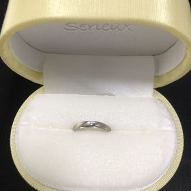 【Serieux(セリュー)の口コミ】 結婚して40年近く経って夫婦揃って指輪を買いかえました。年齢的にもシン…
