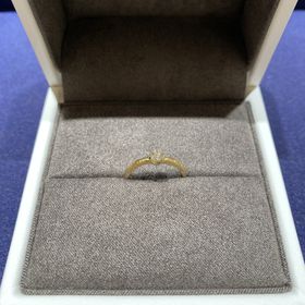 【One&Only(ワンアンドオンリー)】の口コミ シンプルでおしゃれなデザインに一目惚れしました。ダイヤモンドとリングが...