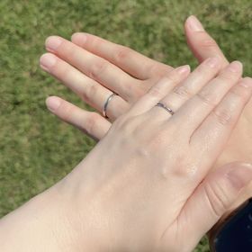 【アイプリモ(I-PRIMO)の口コミ】 ヘスペリスは内側がピンクゴールドなので、肌によくなじんでいます。また…