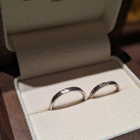 【TANZO.(鍛造指輪)の口コミ】 鍛造製法で作られているので、鋳造製法と比べて指輪の強度が高いこと。プ…