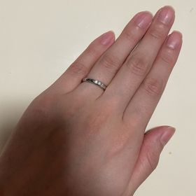 【4℃ BRIDAL(ヨンドシーブライダル)の口コミ】 シンプルなデザインが好きだったため、ストレートのデザインを選びました…