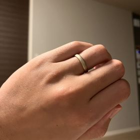 【アトリエフィロンドール】の口コミ ・シャンパンゴールド（艶消し）の珍しい色味
・自分の肌の色に合う色味
...