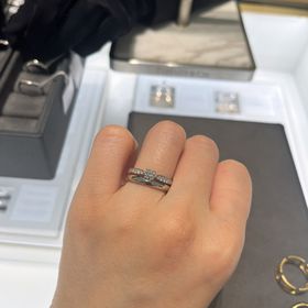 【ティファニー(Tiffany & Co.)の口コミ】 日常使いできるシンプルなデザインを中心に検討していました。ティファニ…