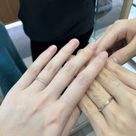 【Love Bond(ラブボンド)の口コミ】 シルバーとピンクゴールドがどちらも入っているデザインで肌と馴染む点が…