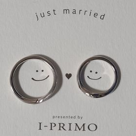 【アイプリモ(I-PRIMO)の口コミ】 ダイヤがアーチ状に付けられていて、どの角度から見てもキラキラと輝いて…