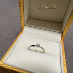 【ケイウノ ブライダル(K.UNO BRIDAL)の口コミ】 特別な時につける婚約指輪だけど、日常的にも使っていきたいなと思い、シ…