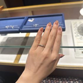 【エクセルコダイヤモンド(EXELCO DIAMOND)の口コミ】 素材については強度の高いプラチナで、デザインは折角なのでダイヤモンド…