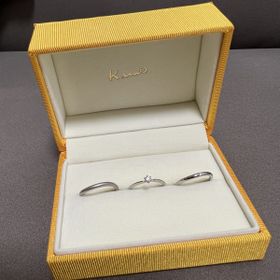 【ケイウノ ブライダル(K.UNO BRIDAL)の口コミ】 ウェーブのデザインがさりげなく、とてもシンプルかつ着け心地がとても良…