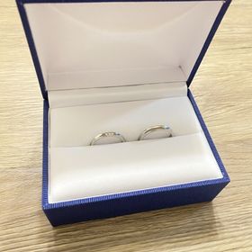 【Ptau(ピトー)の口コミ】 私の希望:丸みより直線的なすっきりしたデザイン
彼の希望:シンプルなデザ…