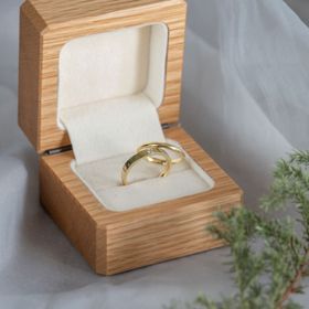 【Cayof(カヨフ)の口コミ】 カラー・デザインなどだけではなく、好みに合わせてダイヤモンドの数やカ…