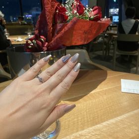 【TANZO.(鍛造指輪)の口コミ】 自分好みの形を選び、ダイヤモンドの配置など色々カスタマイズする事が出…