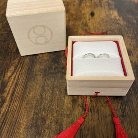 【TOMOE(トモエ)の口コミ】 シンプルなデザインで服装を選ばずどんなファッションにも合わせやすいの…