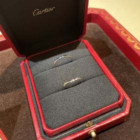 【カルティエ(Cartier)の口コミ】 バレリーナというカルティエでも人気の指輪です。
カーブしているので指が…