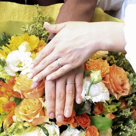 【SIENAROSE(シエナロゼ)の口コミ】 マット加工にした為、汚れや傷が目立ちにくいです。
ダイヤは外にも中にも…