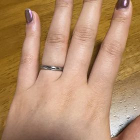 【FISCHER(フィッシャー)の口コミ】 ストレートな指輪ですが、柄が入ってることによりいい意味でストレートっ…