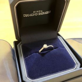 【銀座ダイヤモンドシライシの口コミ】 価格は300,000円以内での購入を検討していました。
デザインについては来…