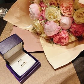 【俄(にわか)の口コミ】 俄の個性的なデザインに魅力を感じ購入しました。
結婚指輪を選ぶ際いろん…