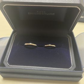 【銀座ダイヤモンドシライシの口コミ】 アフターサービスが充実していて、シンプルなデザインが気に入りました。…