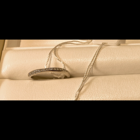 【EYE JEWELRY UMAKI(アイジュエリー ウマキ)の口コミ】 手の形と好みをヒアリングしてくださり、来店理由などもヒアリングしてく…